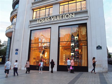 louis vuitton paris price list sale|best louis vuitton store paris.